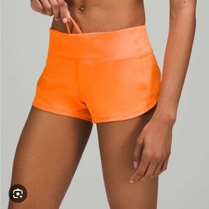 Lululemon Speed Up low rise lined short 2.5”